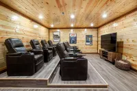 Splash of Gatlinburg 6 Bedroom Cabin by RedAwning Hotels in Sevier County