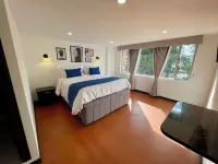 Hotel Embajada 44