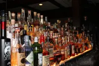 Inn on Broadway - bar