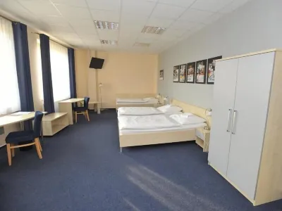 Buly Aréna Hotels in Kravare