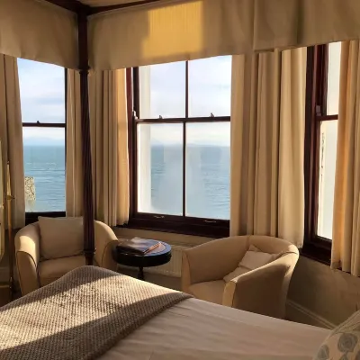 No: 1 the Esplanade Guest Accommodation. Hotels near Tenby North Beach