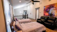 3Bdrm 3.5Bath 7Beds - NRG Grb MM-Park Hotels near iBurn