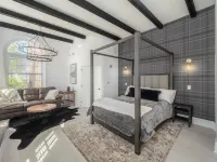 The Front Street Inn