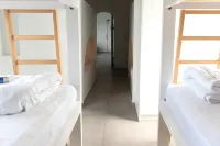 Central Hostel Oia