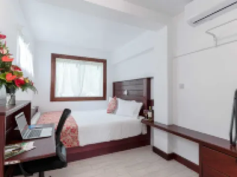 科索豪爾別墅 羅索酒店