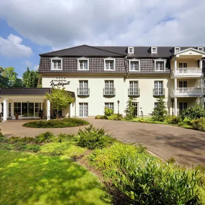 Waldhotel Nachtigall Hotels near Marienloh