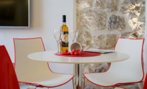 Nije Preša Apartments - Housity