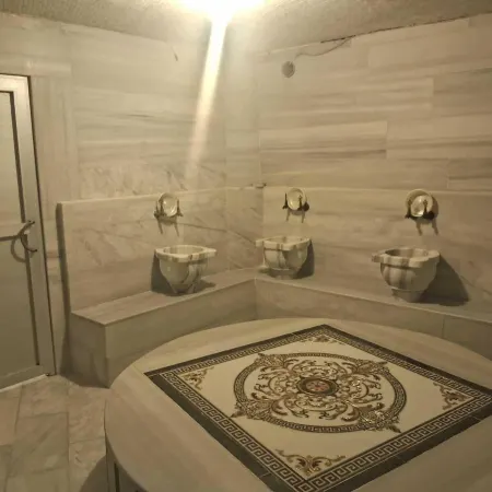 Crystall Hotel