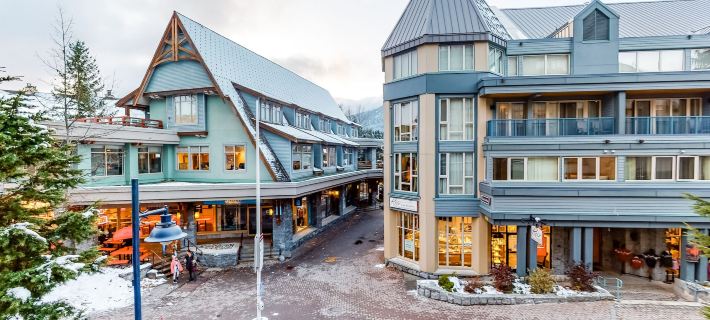 Whistler Peak Lodge Hotels in Whistler