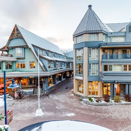 Whistler Peak Lodge