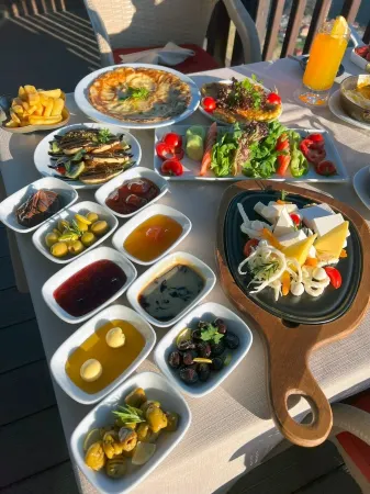 Sera Lake Center Hotel Отели рядом с достопримечательностью «Ak Yaşam Residence»