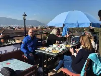Taleju Grand Hotel - servizio colazione