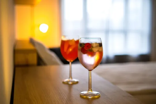 Jade & Jabo - Neuss by Düsseldorf Mit Parkplatz Verfügbarkeit 10,00 je Nacht Zubuchbar