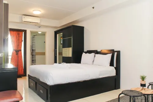 Homey and Strategic Studio Apartment at Metropark Condominium Jababeka