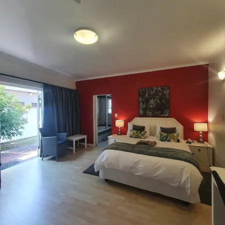 Langholm Hotel Отели в г. Уолфиш-Бей