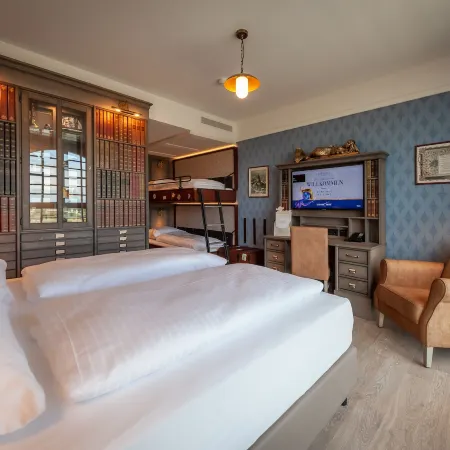 Europa-Park Freizeitpark & Erlebnis-Resort, Hotel Krønasår