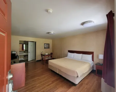 Atrium Inn & Suites Hotels in Galloway