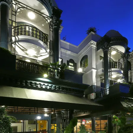 Bangkok Voyage Boutique Отели рядом с достопримечательностью «Станция надземного метро Ari»