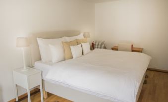 Stylish Apartment in the Heart of Zug by Airhome