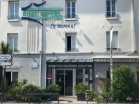 Brit Hotel le Surcouf - ที่มีที่จอดรถ