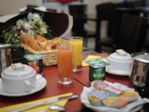 ホテル ドゥ ノルマンディ リヨンのホテル