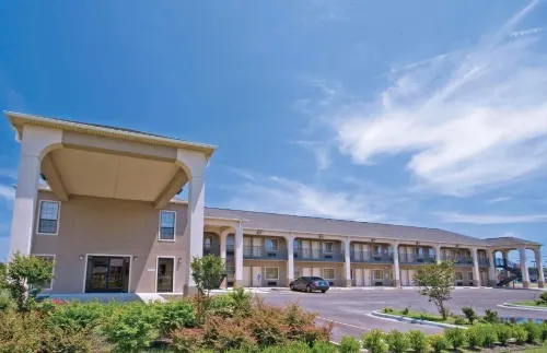 Homegate Inn & Suites West Memphis Hotels in West Memphis