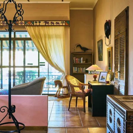 Corona Guest Farm