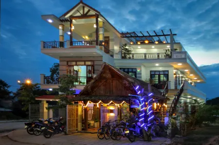 Hoi An Sea Sunset Homestay and Bar Отели рядом с достопримечательностью «Montgomerie Links»