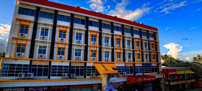 Ninong's Hotel Hotels in Albay
