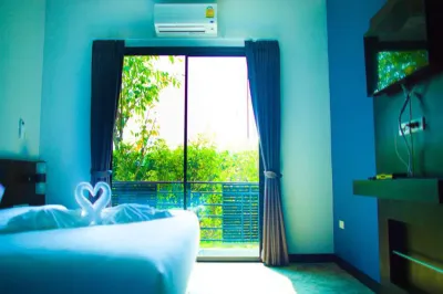 Aziss Boutique Hotel Hoteller i Phlai Chumphon