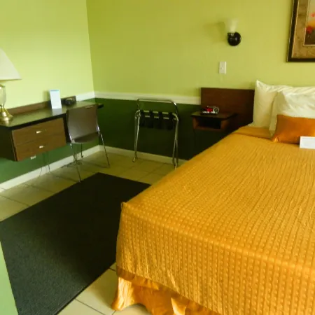 Country Motor Inn