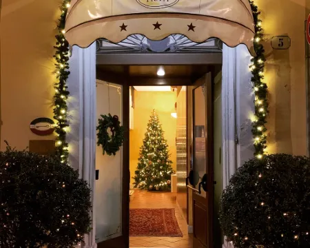 โรงแรมเดปราตี โรงแรมในแฟร์รารา