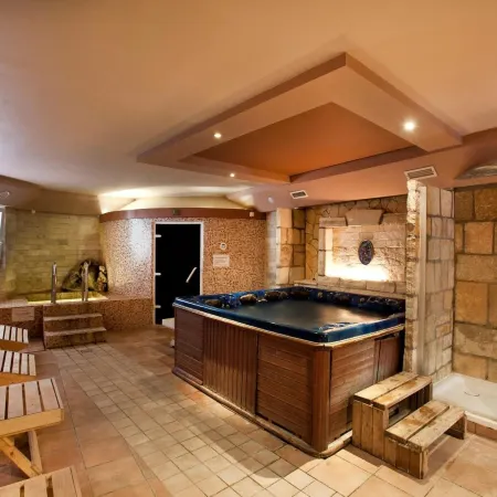 Hotel Makar Sport & Wellness