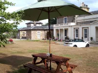 East Wing Apartment in Elgin Hotels near Spire Roxx