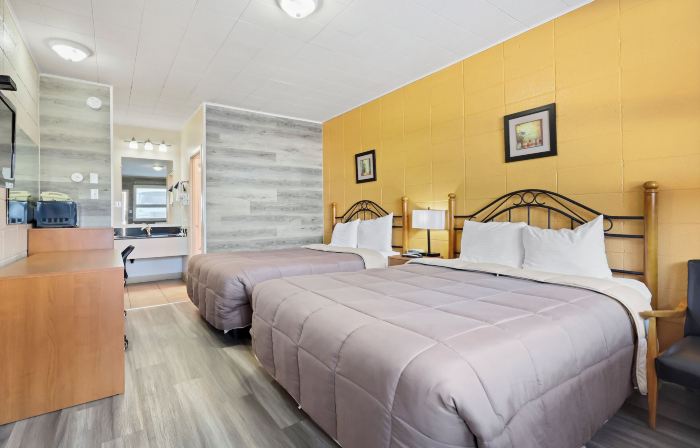 Dauphin Inn Express