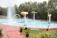 Dreamworld Resort, Hotel & Golf Course - ติดทะเล