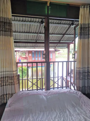 สแตนดาร์ดบังกะโล