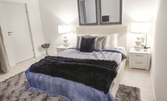 Metropole Apartments Old Town