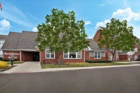 Residence Inn by Marriott Grand Rapids West Отели рядом с достопримечательностью «Ривертаун Кроссингс»