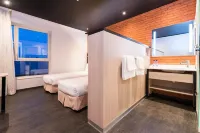 Onomo Hotel Maputo Hotels near Gloria Mall