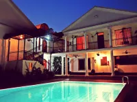 Sovereign Hotel - Pool