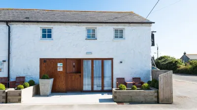 The Saddle and Stable Rooms Hotels in 