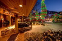Blackcomb Lodge Hotels in Whistler