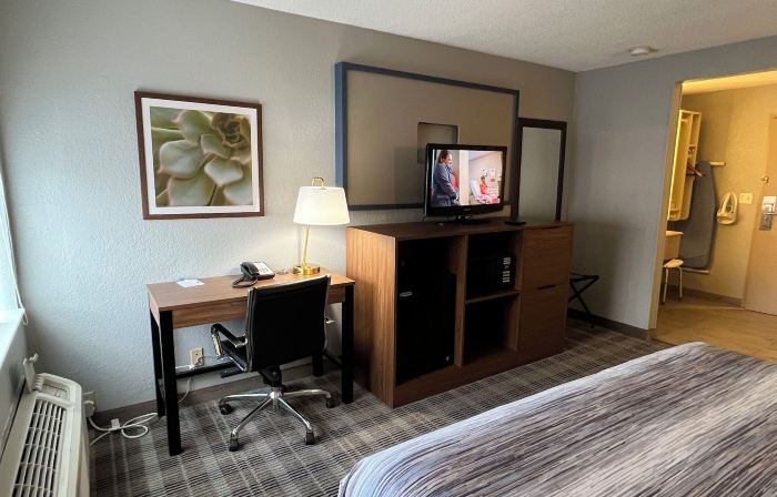 AmericInn by Wyndham Glendale/Milwaukee