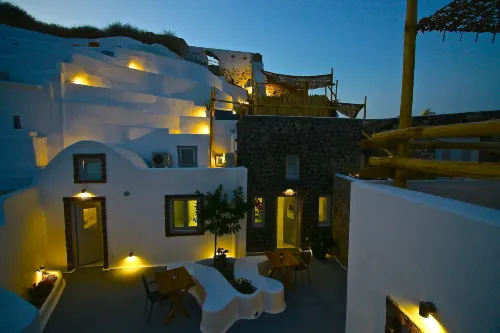 Fertimo Suites - Authentic Cave Homes with Private Hot Tub