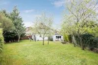 Orchard - 3 Bedroom House Headington & Parking & Garden Hotels in Headington