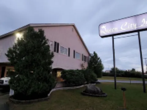 クイーン シティ イン バンガーのホテル