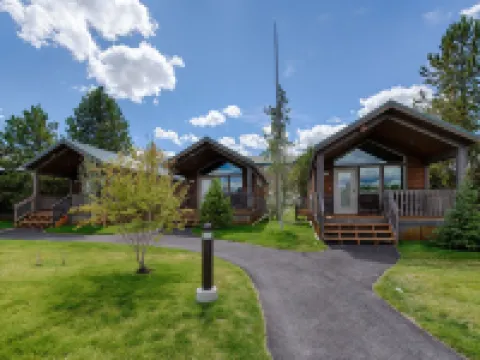 Explorer Cabins at Yellowstone Hotels in West Yellowstone