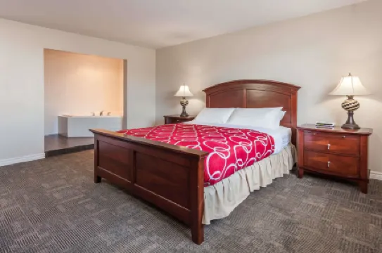 Super 8 by Wyndham Kirkland Lake