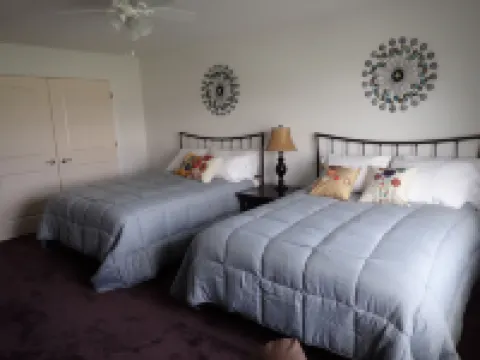 Pleasant Grove Inn Hotels in 